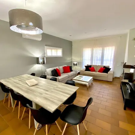 Victoria - Exclusive For Families *