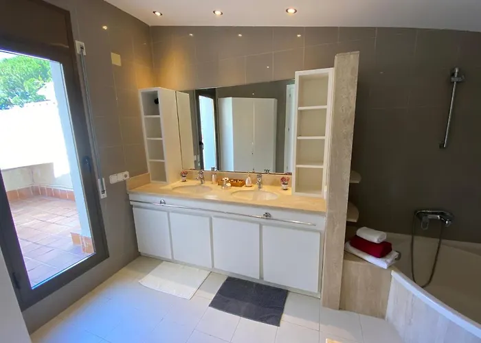 Victoria - Exclusive For Families Villa *